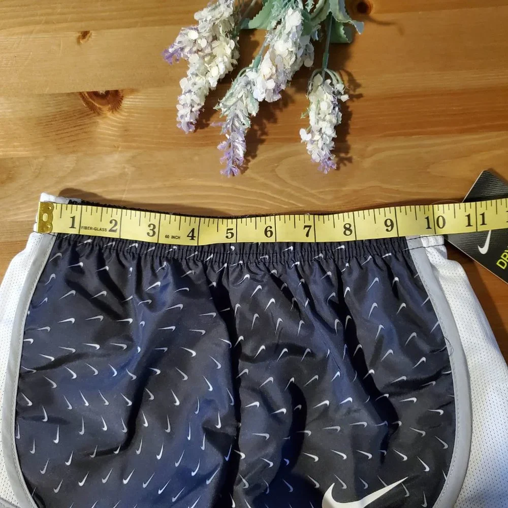 Nike Dri-FIT Shorts  6x Girl's